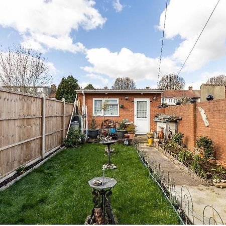 Lovely House London Exterior photo