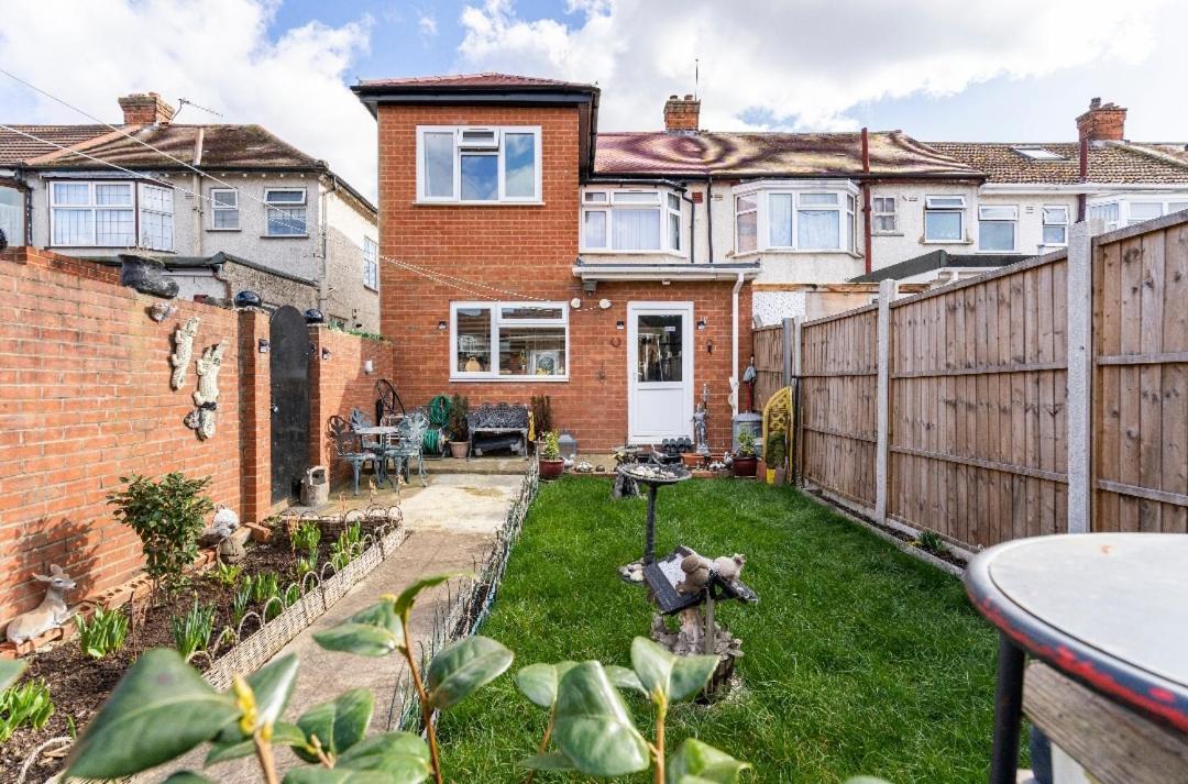Lovely House London Exterior photo